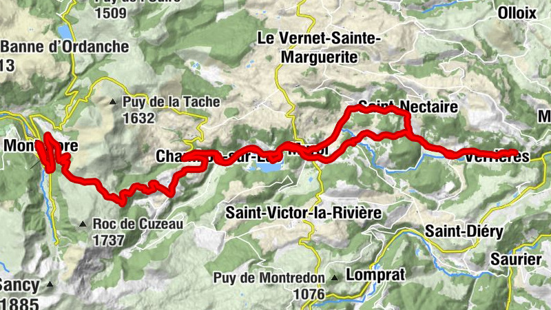 Verrières - Le Buron de la Croix Saint-Robert - Église Saint-Pardoux - Église Saint-Étienne